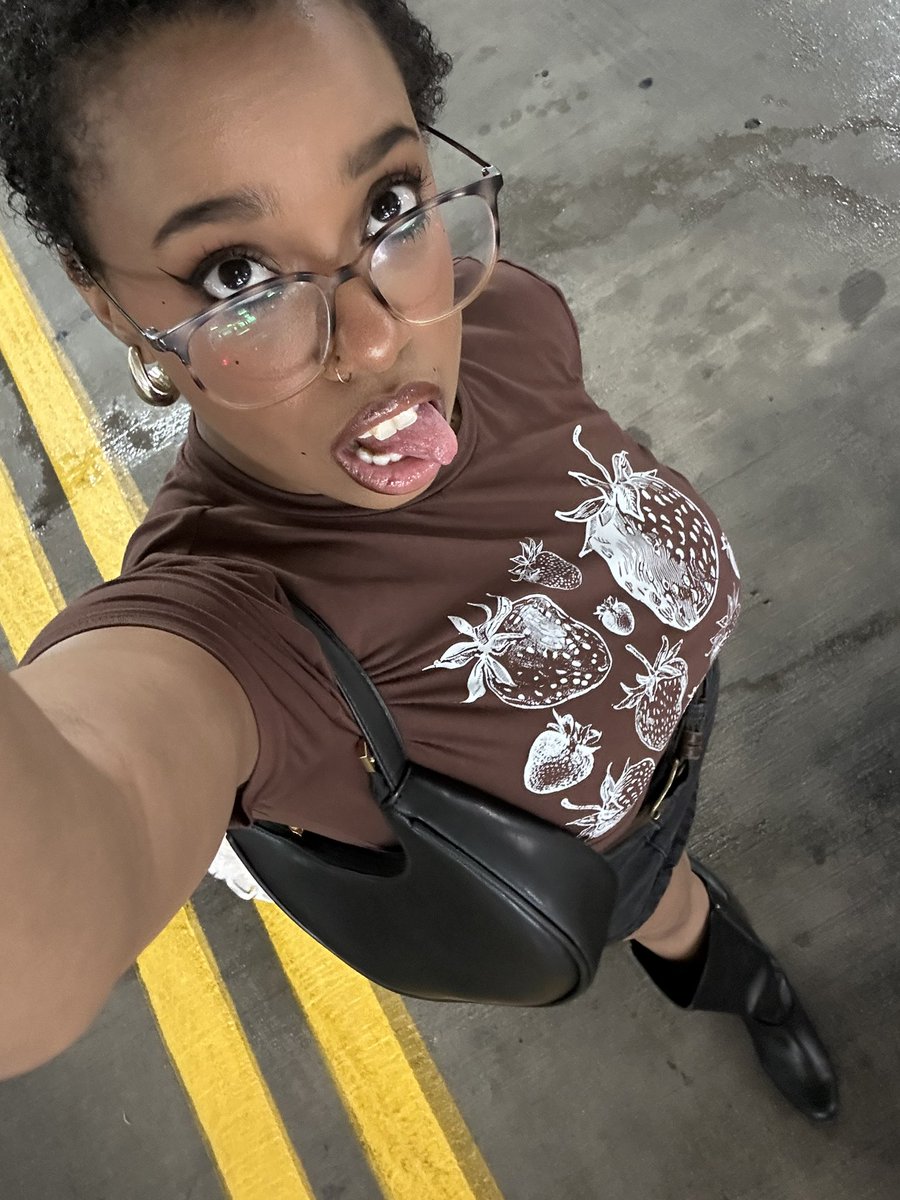 janae ☆ tweet media