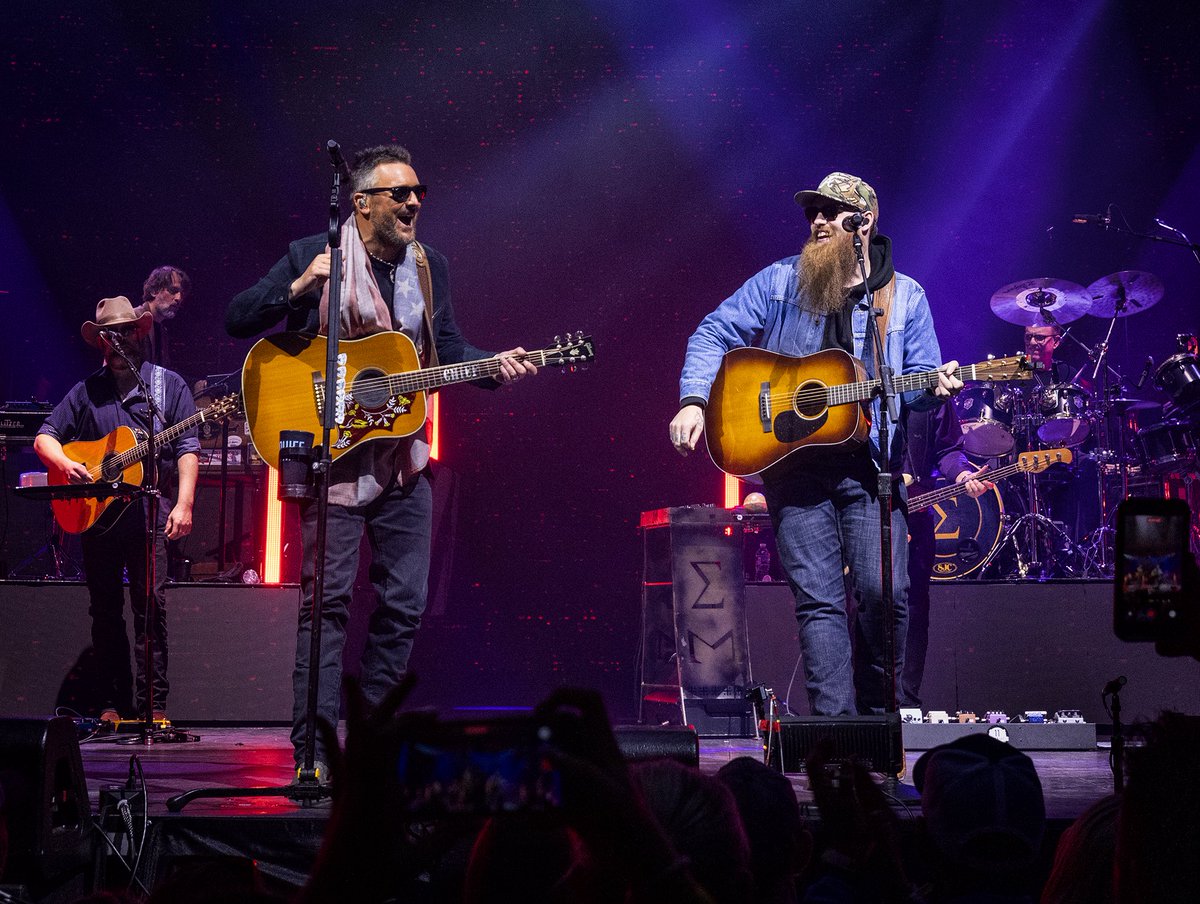 Eric Church tweet media