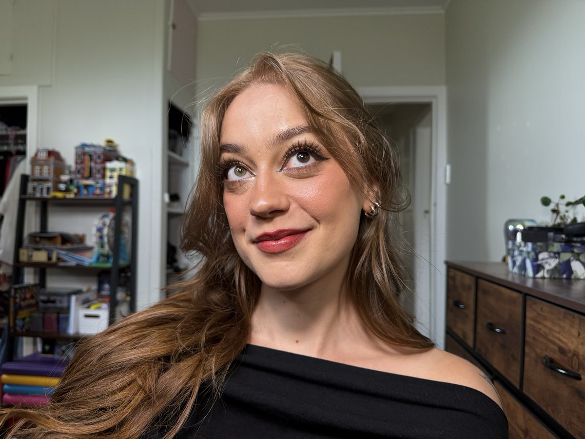 Just got back from pretty girl island and everyone knows and loves u