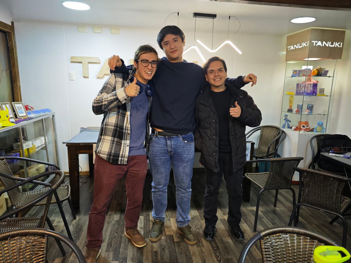 FEN1X_08's tweet photo. TanukiPUQ #1
Despues de tanto tiempo volvemos a los torneos gracias a la tienda de Tanuki que nos dio todas las posibilidades de realizarlo y darnos un espacio super agradable, agradecimientos a la comu por el aporte de las consolas y las teles
Bracket: https://t.co/BIlZnqnvZA https://t.co/vuhBB0D2lj