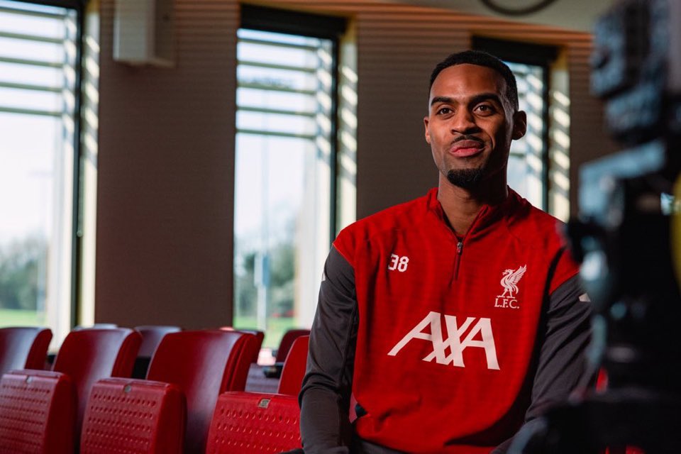 ❤️🎞️ Ryan Gravenberch on the decision to sign new long term deal at Liverpool: “I felt directly the trust from the club, also from the manager. The decision for me was easy to make”.

“I’m happy that I’m here, my family too”.