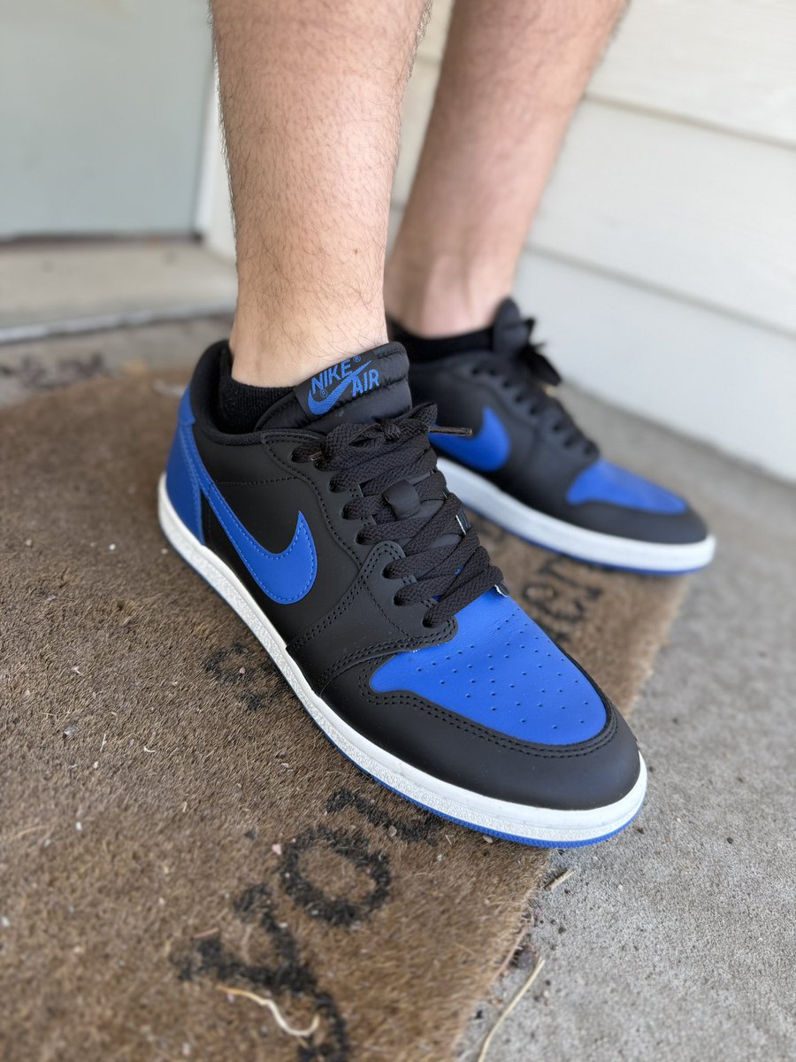 It’s a great day to wear some Air Jordan 1s