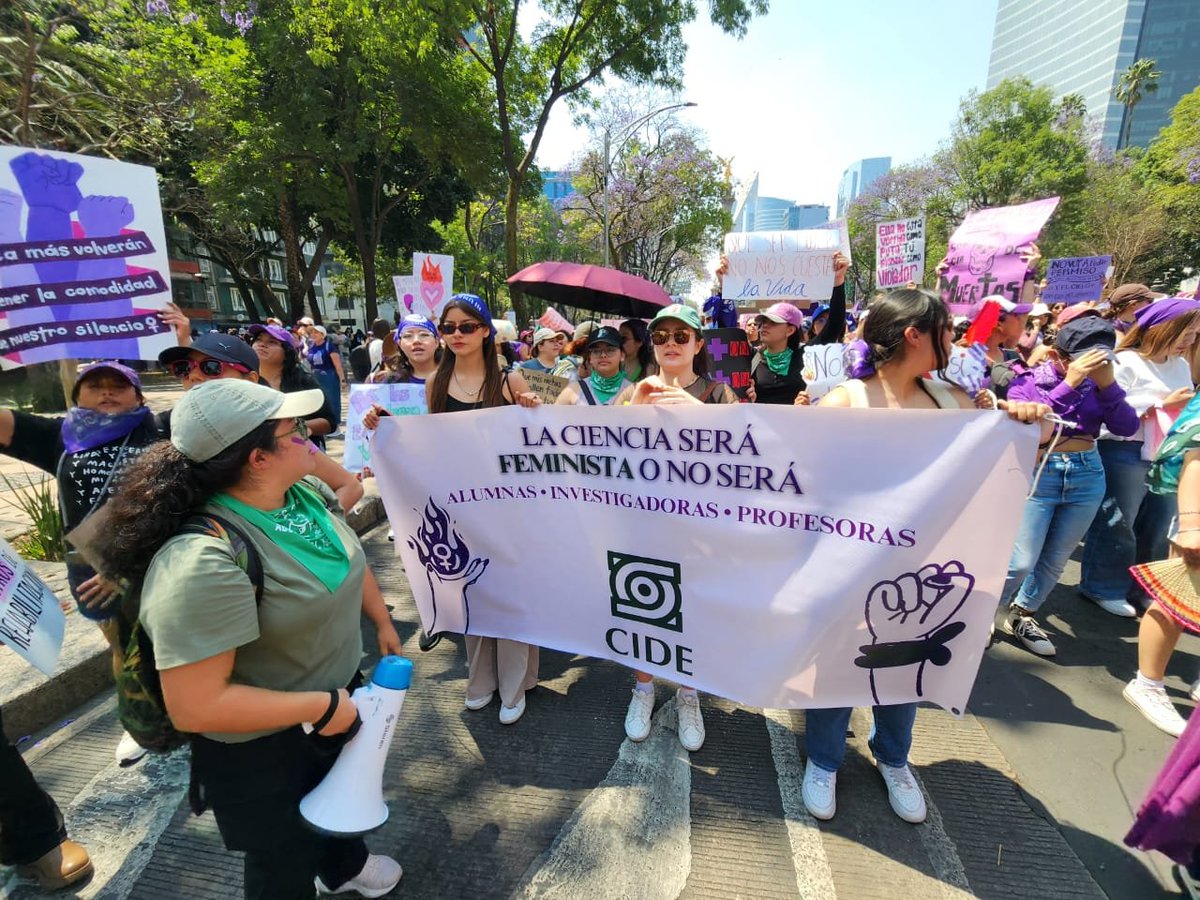 Ximena Medellin tweet media