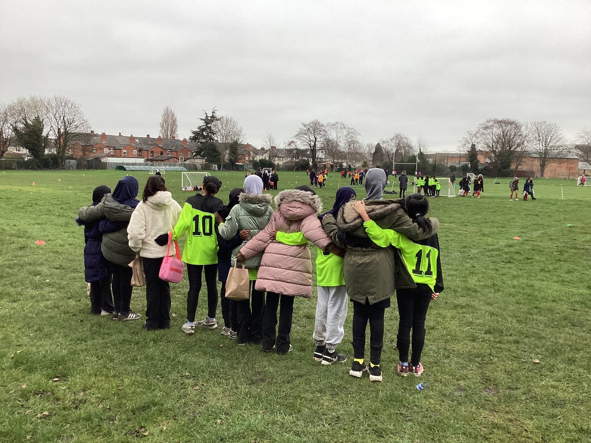CromwellPrimary's tweet photo. Girls Take Over Football Day!
Thank you to @KESSPB for a brilliant morning. https://t.co/5B3BLq15PV