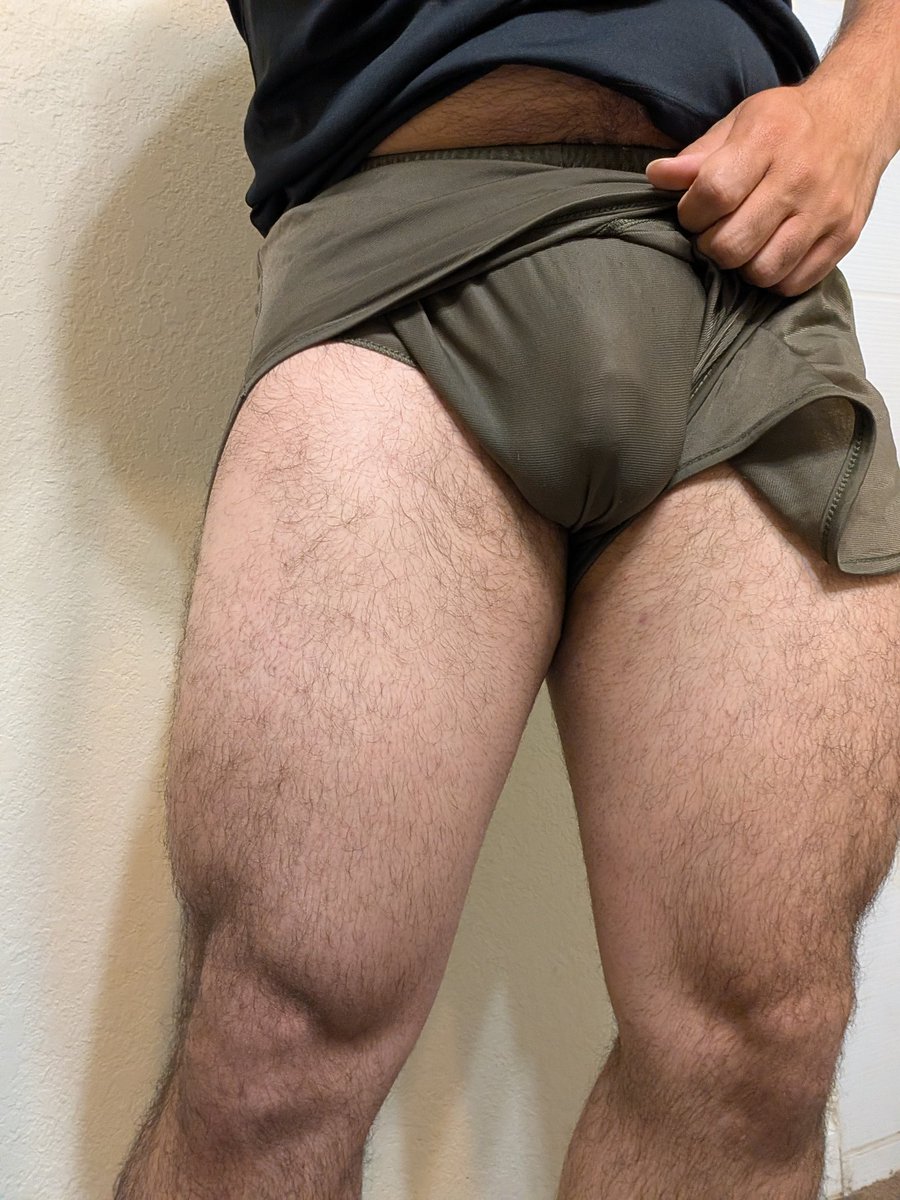 undercoverflam1's tweet photo. I love silkies https://t.co/VEyKcmlMpl