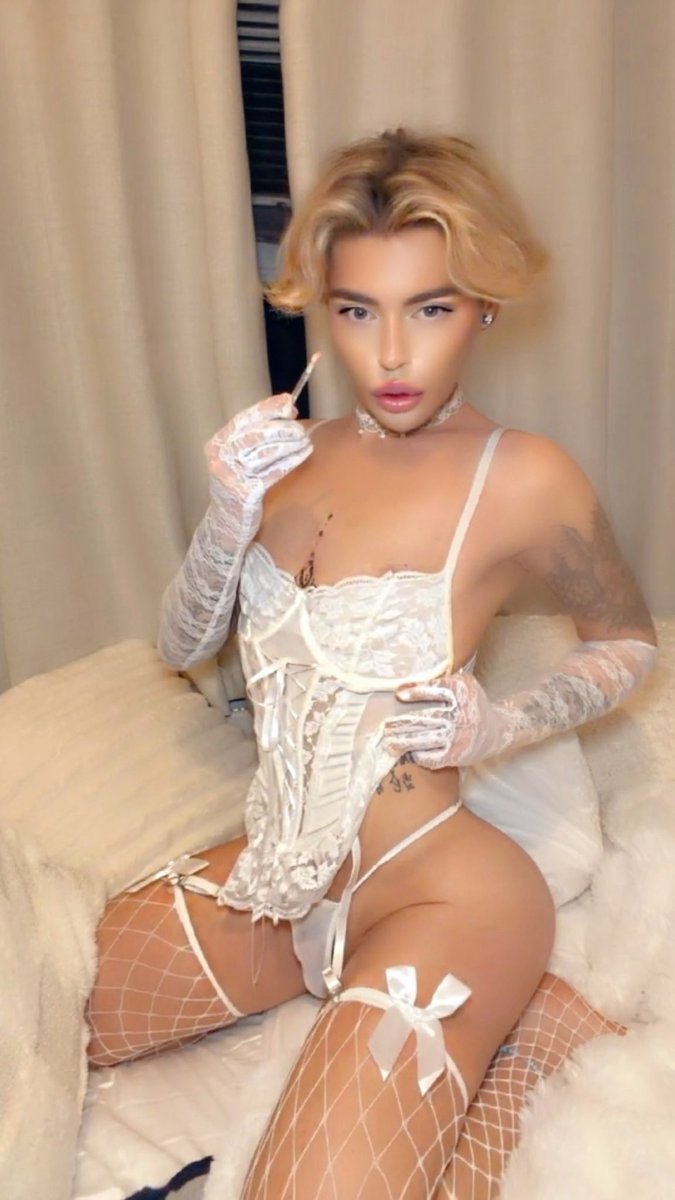 Peachy femboy ryry 🩷🍑 tweet media