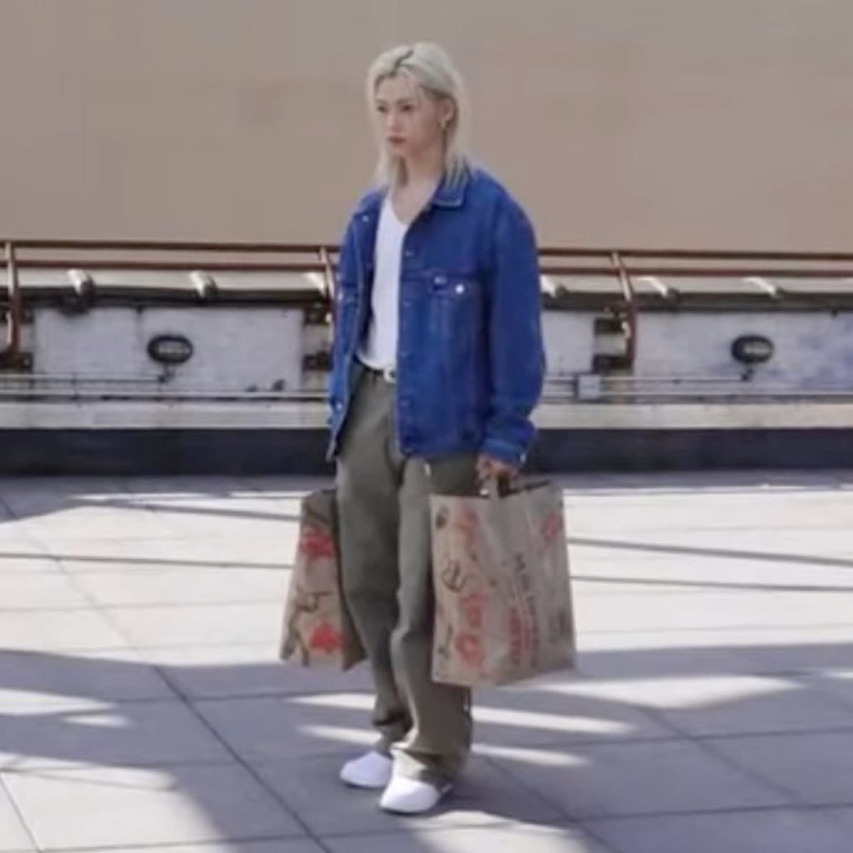 natálie ಇ. tweet media