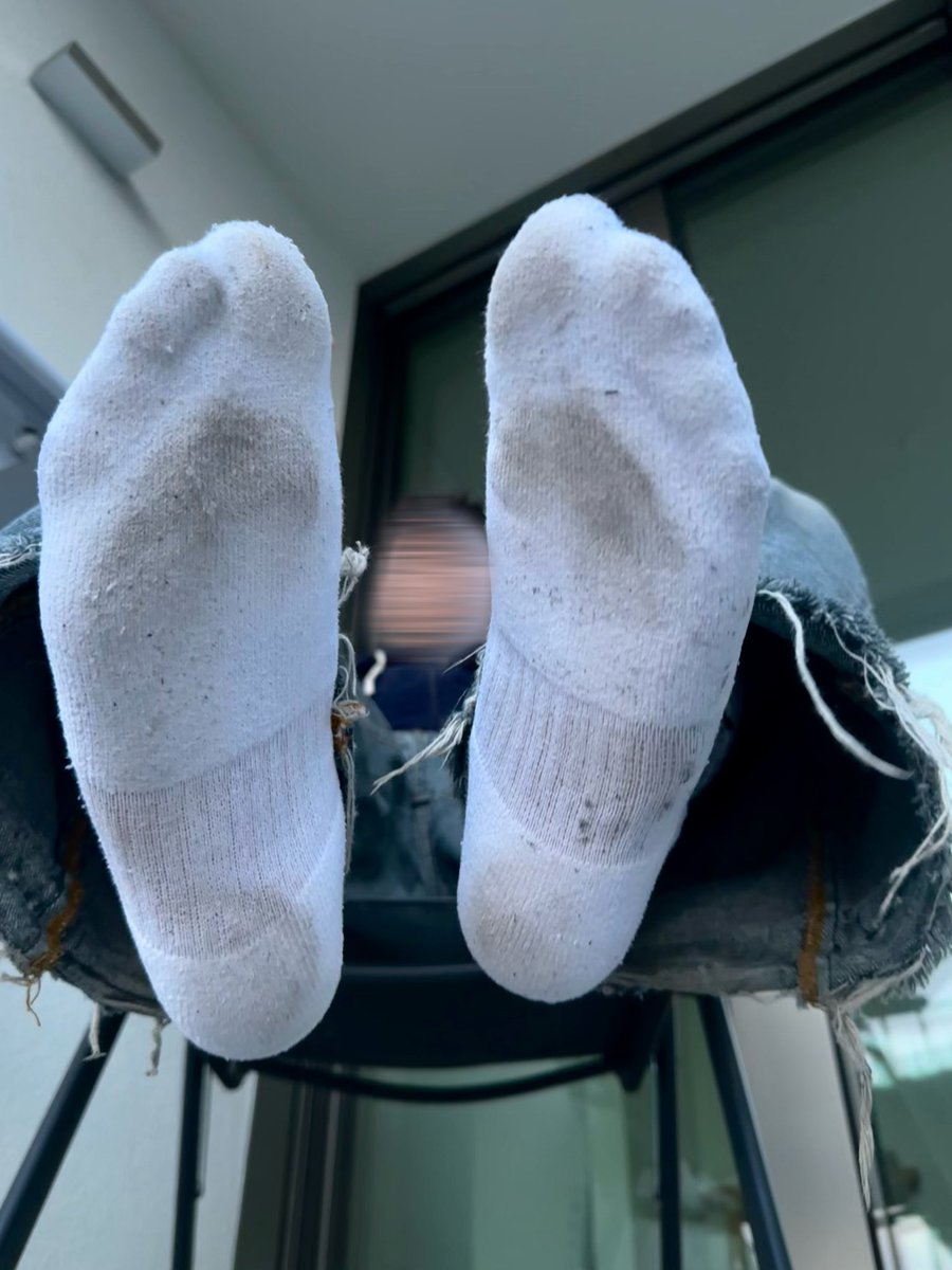 masterHamza18's tweet photo. Vergiss niemals dass ich dich schwulen köter nicht brauche. Du brauchst mich. Du bist süchtig nach dem Master und den smelly Alpha Socks. Also mach dich nützlich und fang an zu senden!🤑😉💸

#paypig #zahlsau #zahlsklave #findom #Geldsklaven #geldherr #loser #alphafeet #feet https://t.co/ShEg4HmFYG