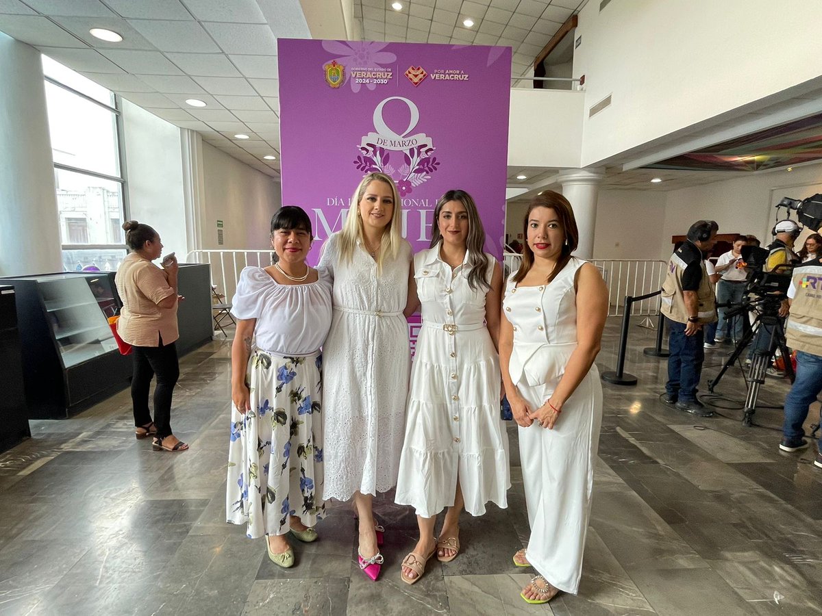 En el marco del Día Internacional de la Mujer, se presentó el programa Veracruzana Protegida, una plataforma digital que brindará atención inmediata a mujeres en situación de riesgo, disponible 24/7, en los 212 municipios del estado.

#PorAmorAVeracruz ✨️