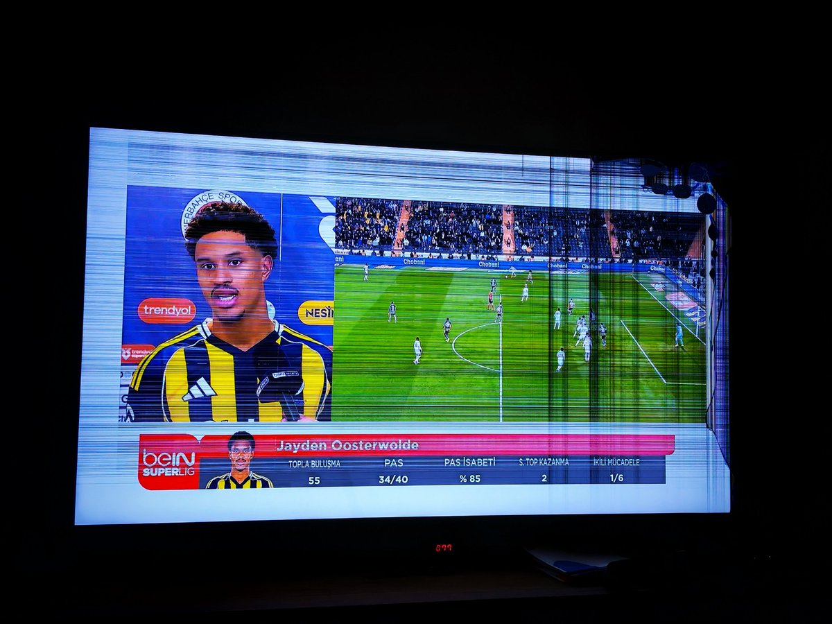 serhatbugra's tweet photo. Madem kazanacaktınız tvyi neden kırdırttınız @Fenerbahce #FenerinMaçıVar #FenerbahceSamsunspor @keremakturkoglu @marcoasensio10 https://t.co/Z0nxStpUij