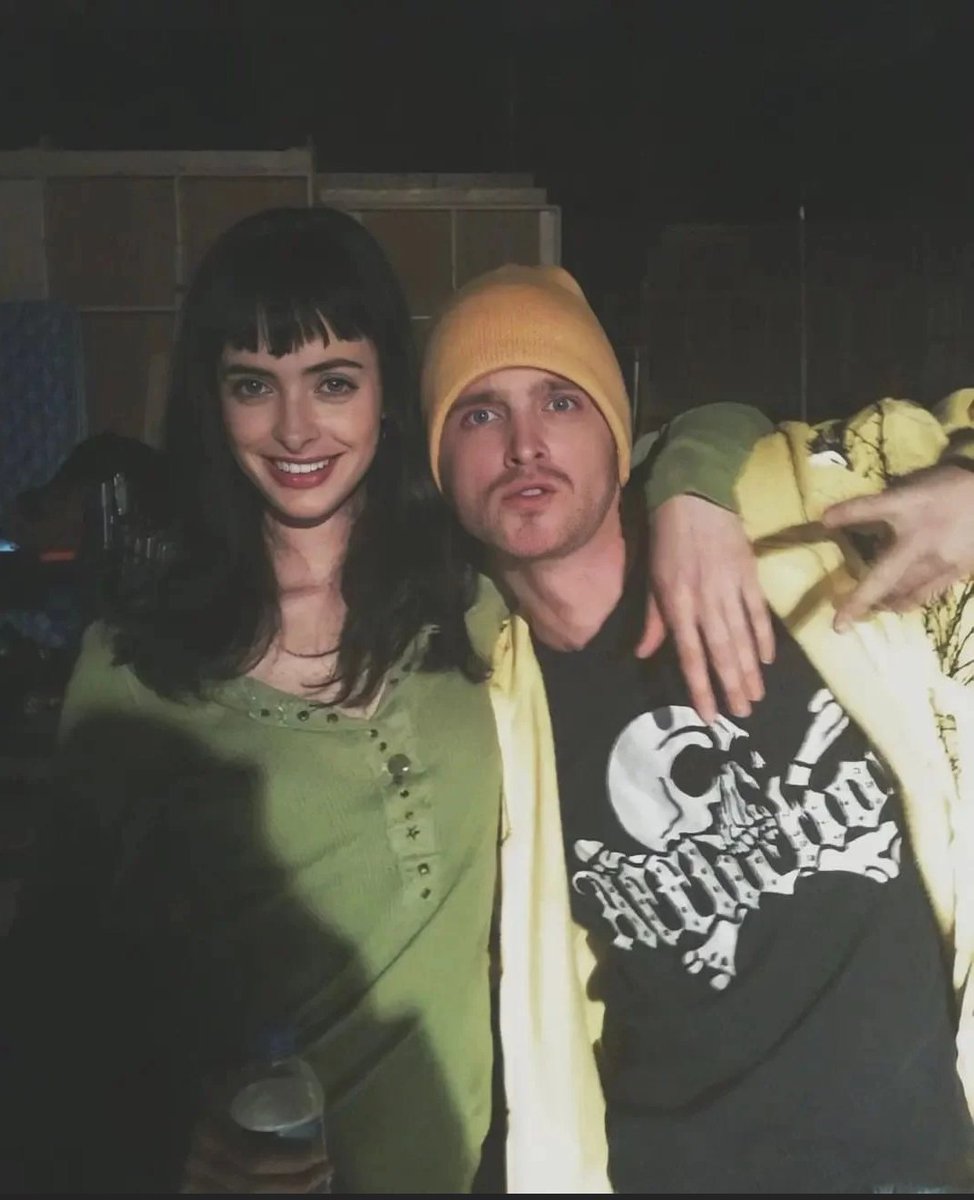 Aaron Paul and Kristen Ritter on the set of 'Breaking Bad' (2009)