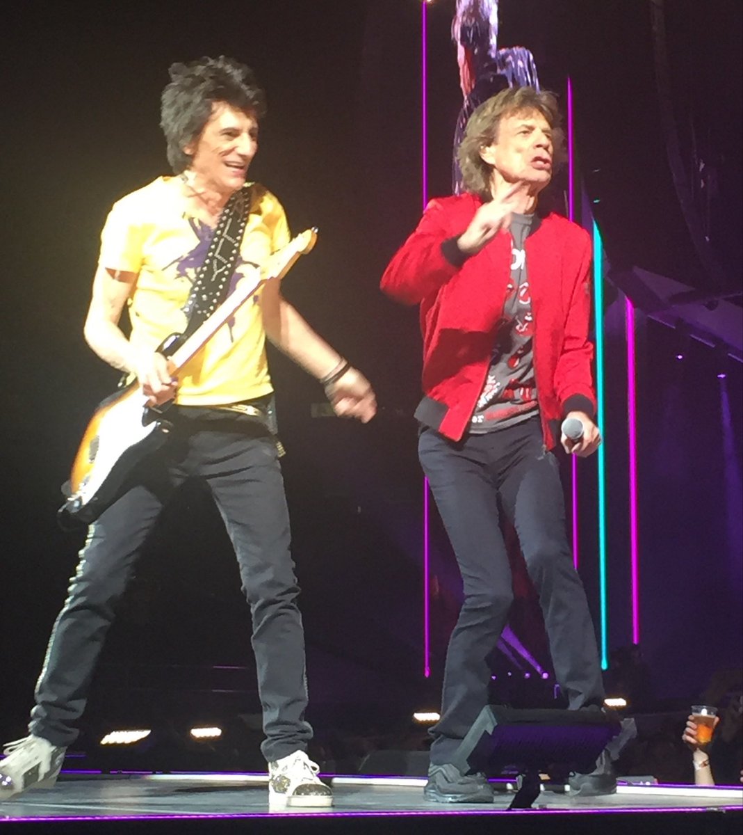 keef56's tweet photo. @TranJ87 Amsterdam, No Filter tour 2017 https://t.co/6KR0Kk9EMc