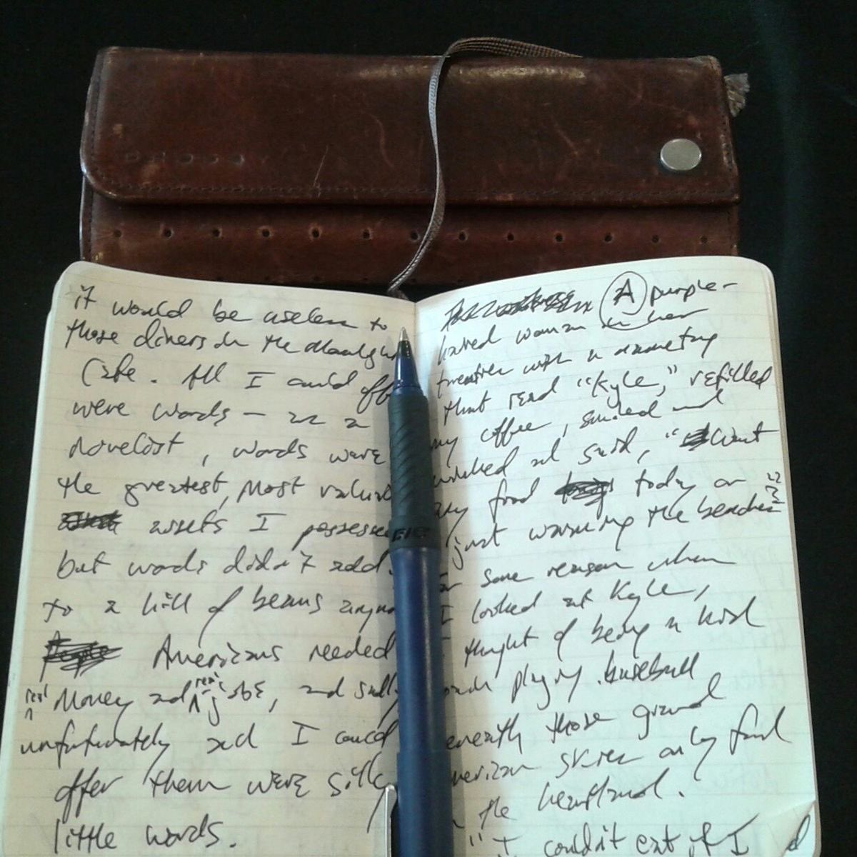 cigarettesummer's tweet photo. You don’t need to write on ruled paper https://t.co/q3Ogp7kCKr