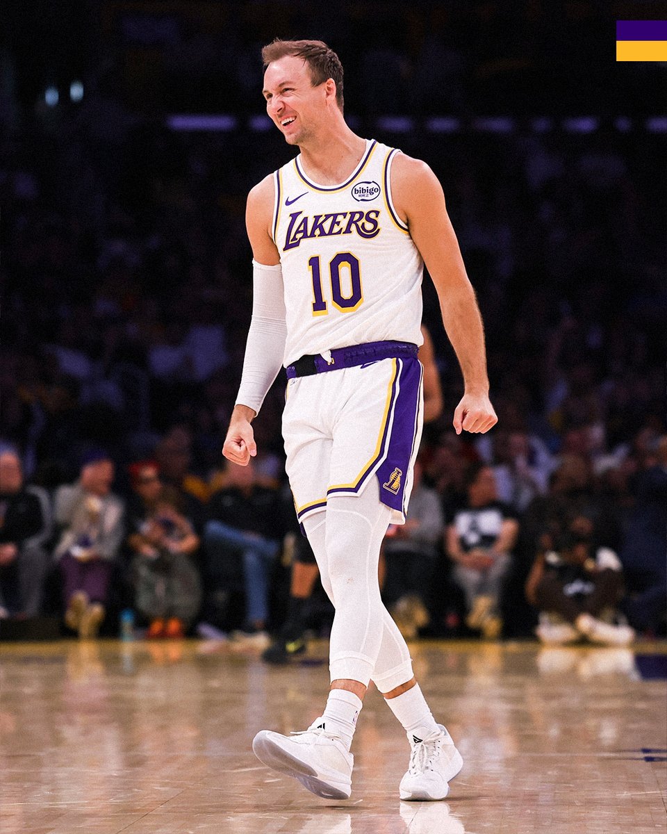 Final Stats 📊

Luka: 35 pts, 8 reb, 4 ast
AR: 25 pts, 4 reb, 5 ast
Rui: 13 pts, 7 reb, 2 ast
Luke: 12 pts, 2 reb