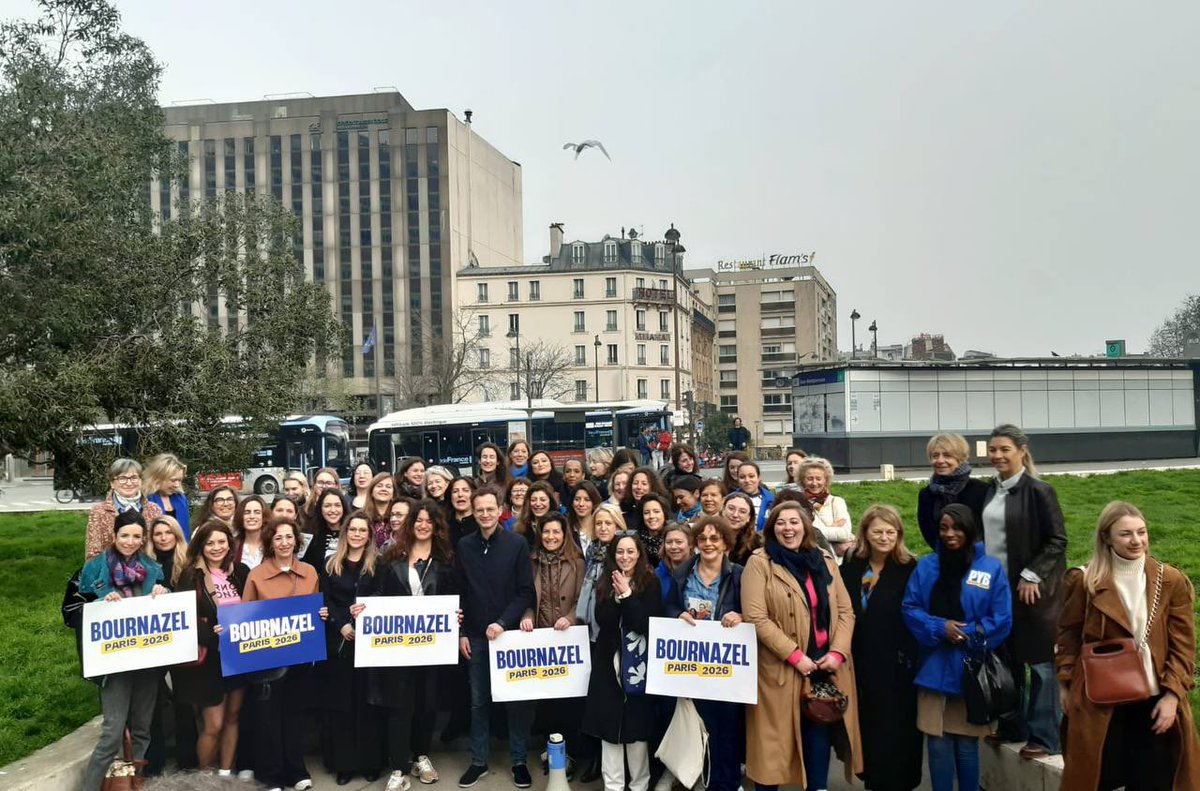 J_Meurin's tweet photo. 📆 J-7. Nous étions mobilisés tout le week-end, dans la rue, à la rencontre des gens, à porter la voix de @CatherineIbled.

Parce qu’une élection ça se gagne trottoir après trottoir porte après porte.

La dynamique est là. Soyez-en 💪

Les 15 et 22 mars, votez @CatherineIbled 🗳️ https://t.co/o0W3vzyPfd