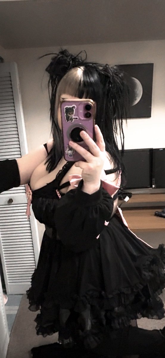 fefe🖤 tweet media