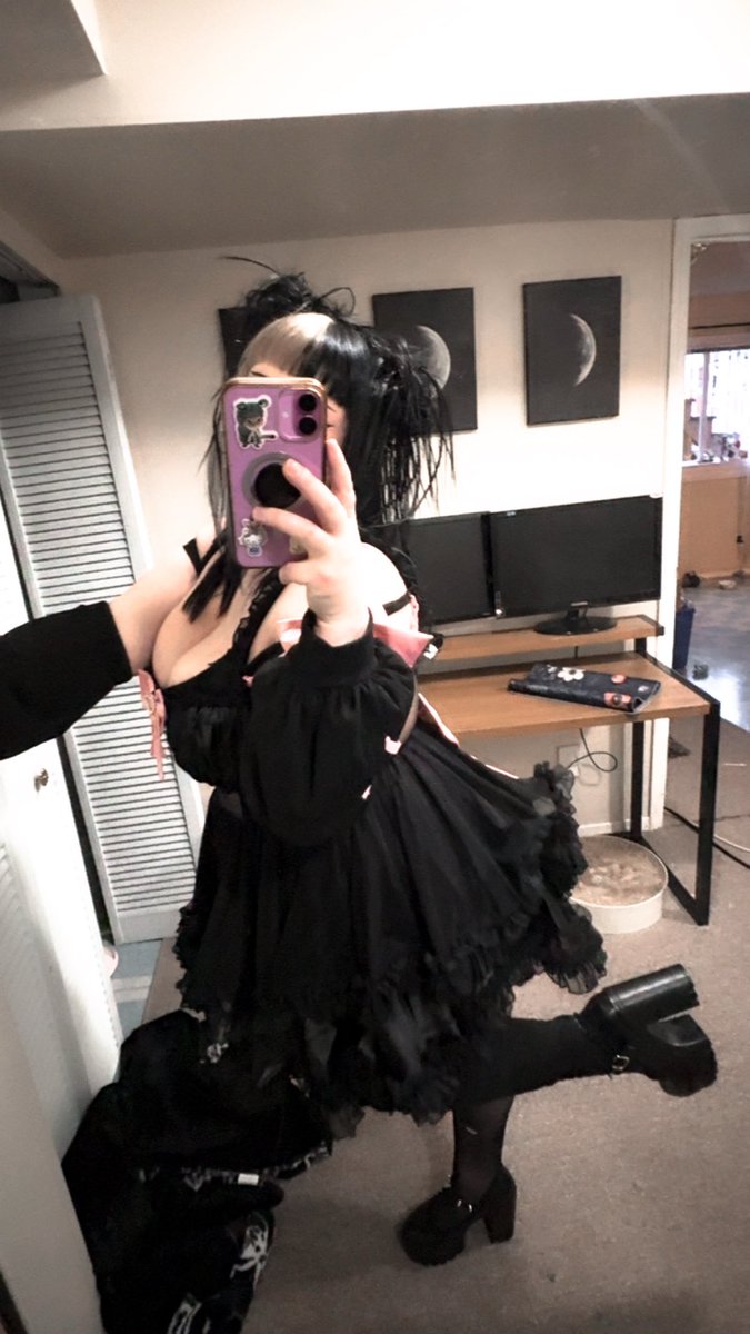 fefe🖤 tweet media