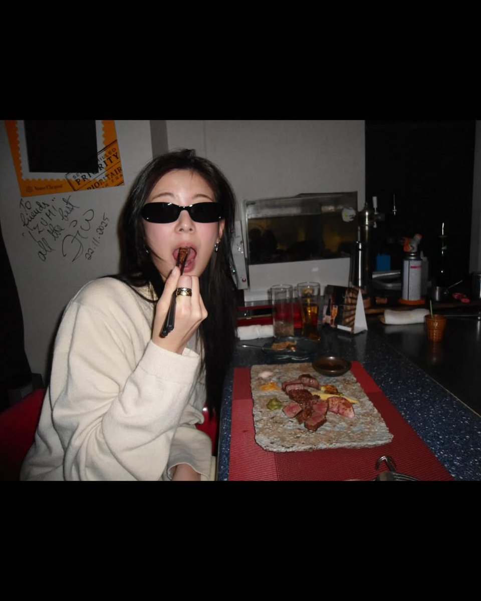 lia pics tweet media