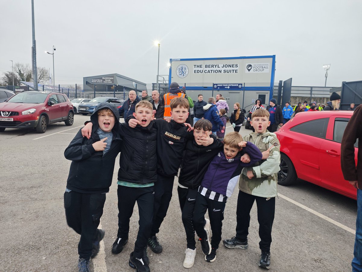 Rickoche_ tweet media