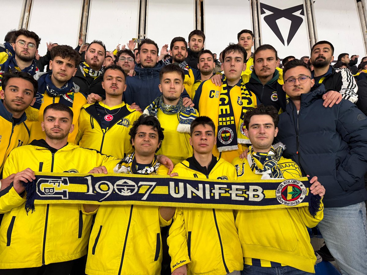 UFBPamukkale's tweet photo. ŞAMPİYONLUK GELİYOR İNAN! 

MS | Fenerbahçe 3 - 2 Samsunspor https://t.co/0PT39bSfFf