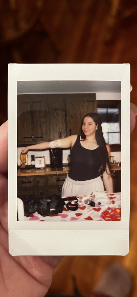 adri ♡ tweet media