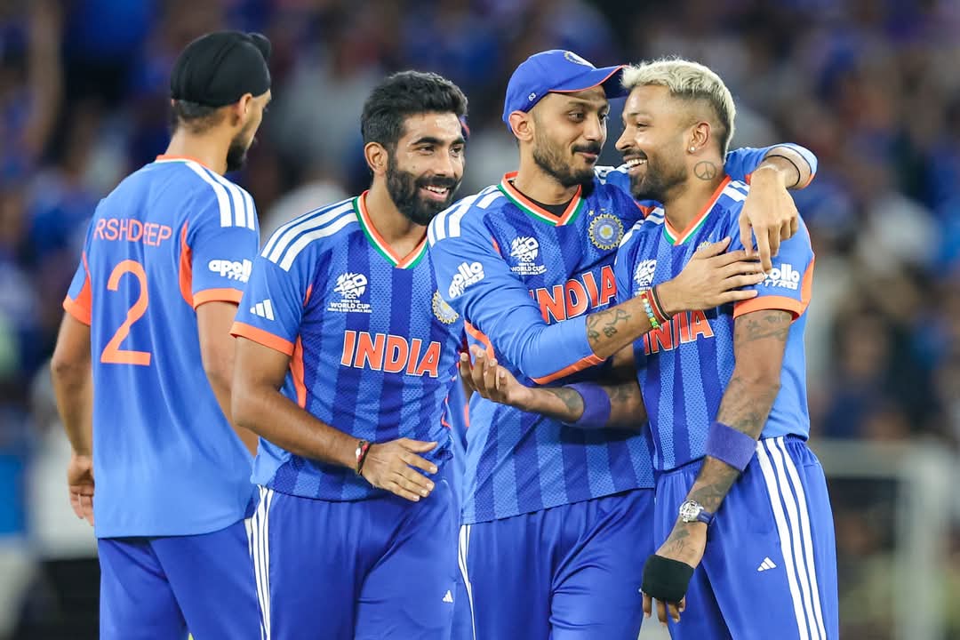 دکھ اس بات کا نہیں ہے کہ انڈیا جیتا اور نیوزلنڈ ہارا بلکہ دکھ اس بات کا ہے ہم پاکستانی جس ٹیم کو سپورٹ کرتے ہیں وہ ہار جاتی ہے ،خیر کافی پریشر تھا نوزلنڈ کے اوپر اور انڈیا نے اچھا سٹارٹ لیا تھا بغیر کسی ڈر اور خوف کے کمال کی بیٹنگ کی بلےبازوں نے اور نوزلنڈ کے بوولیرس تو بولنگ کرن