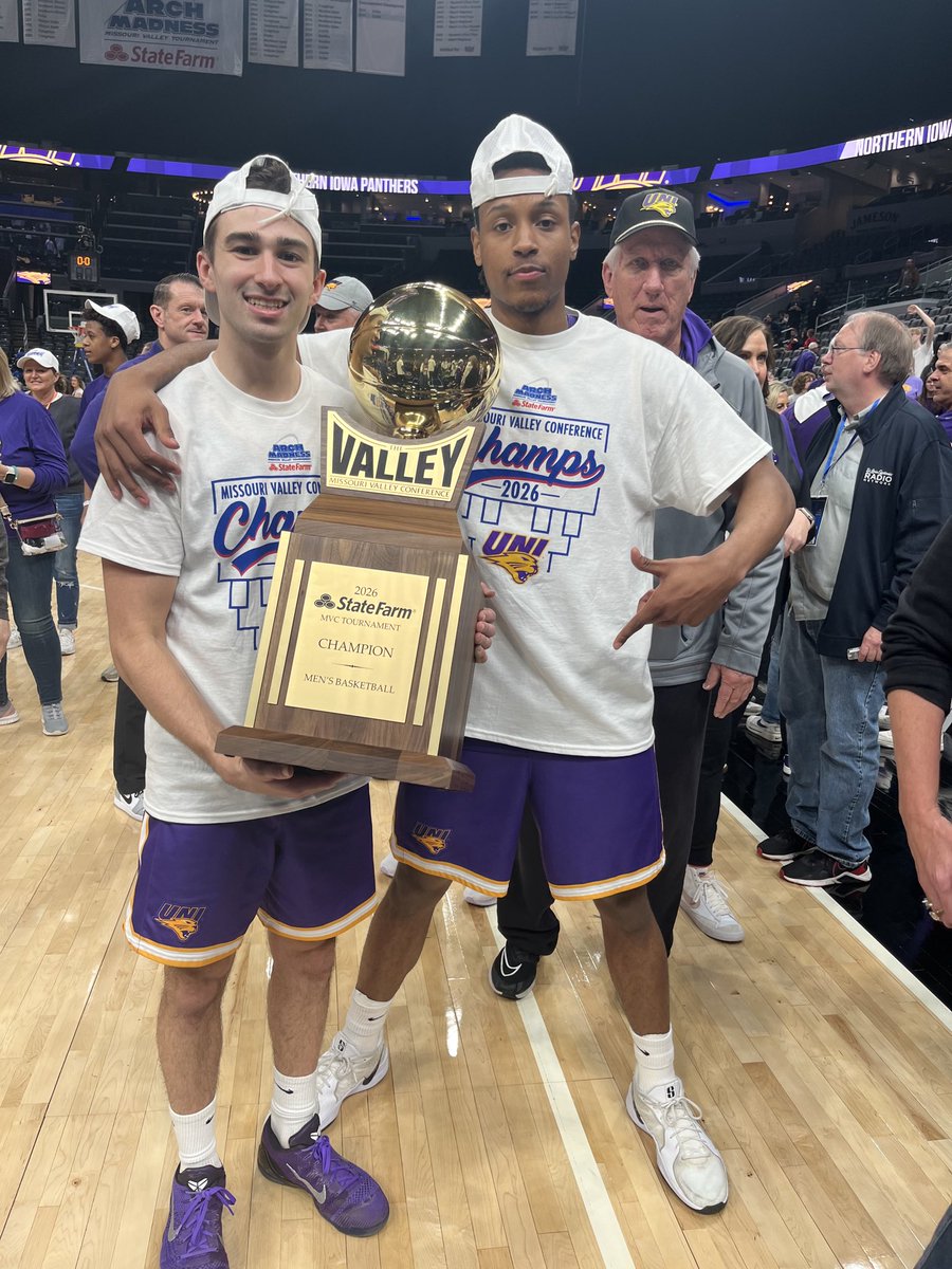 Bank Hoops - Stephen Bell tweet media