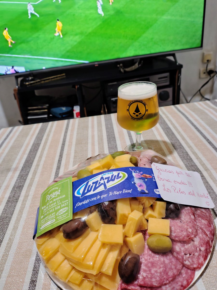 mirkilin's tweet photo. Ahora si, que se venga el #Domingo...

#Regalos #Cerveza @CervezaYasu https://t.co/sxcDgGG1NO
