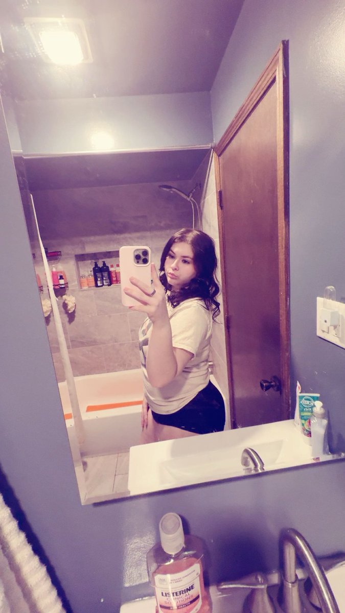 czrrency tweet media