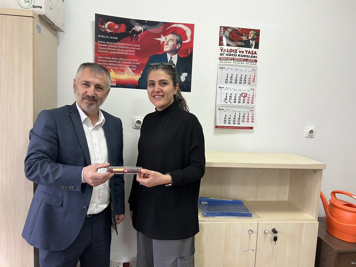 Ttos30's tweet photo. Türk Tarım Orman Sen 30 Nolu Şube Yönetimi olarak bugün hediyelerimizi dağıtmaya başladık.Hatırımızı sayıp üyelikleriyle bizlere güç katan mesai arkadaşlarımıza canı gönülden teşekkür ederiz.
Hatırları ve Varlıkları daim olsun. https://t.co/BfMSBkuPbP