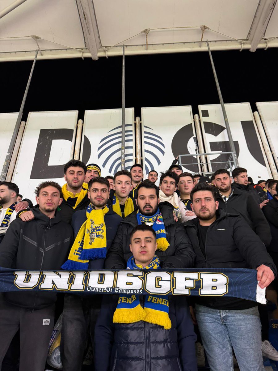 UNIGFB06 tweet media