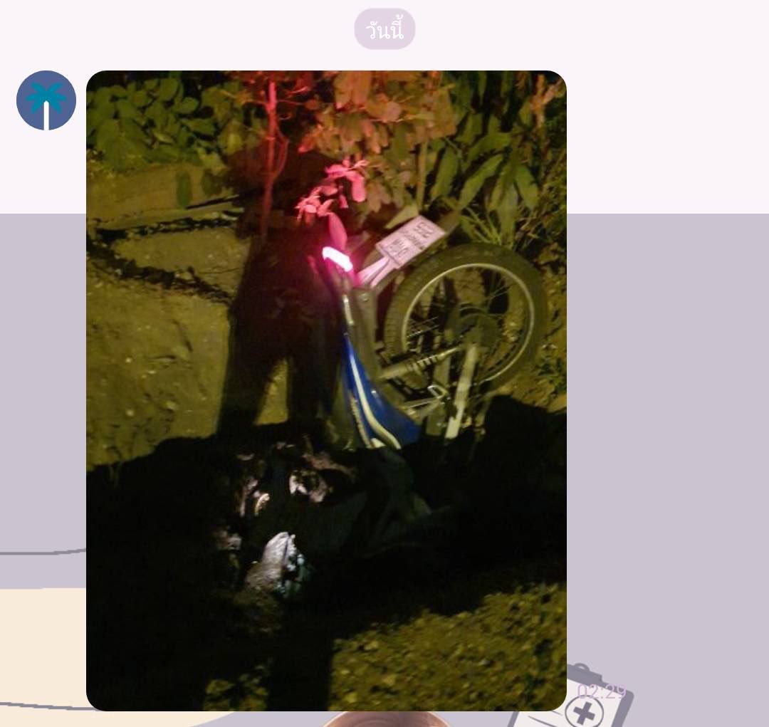 เฮงซวย ㅠㅠ ทุกคนว่านี่น่าจะเป็น dek70 จริงๆ แล้วแหละ นี่ยังไม่หายป่วยเลย พ่อรถล้มตอนตีสองครึ่ง ค่ารักษา ค่าซ่อมรถ ค่าปรับ ค่าเทอมน้องค้างหลายหมื่น ทุกอย่างเกิด 5 วันก่อนสอบ ค่าเรียนต่อมหาลัยไม่มีแล้ว ขอให้น้องเรียนจบ เป็นพี่ และลูกสาวคนโตที่เต็มที่แล้ว ㅠㅠ