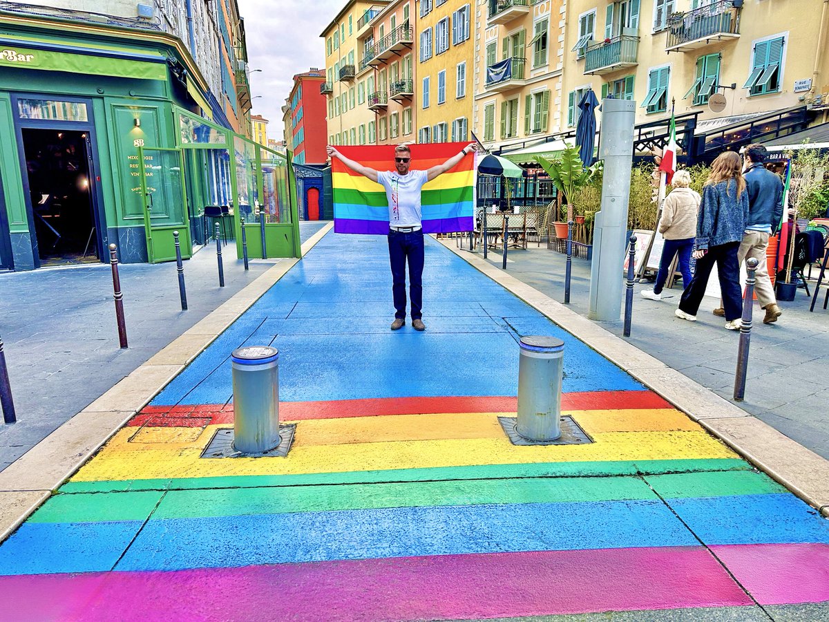 Brian Webb tweet media