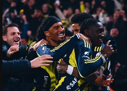 Bruno Monte <a href="/BrunoMonte1907/">Bruno Monte</a> yazdı "Ne Güzel Şeysin Sen, Yaşın 19..."
abcspor.com/ne-guzel-seysi…