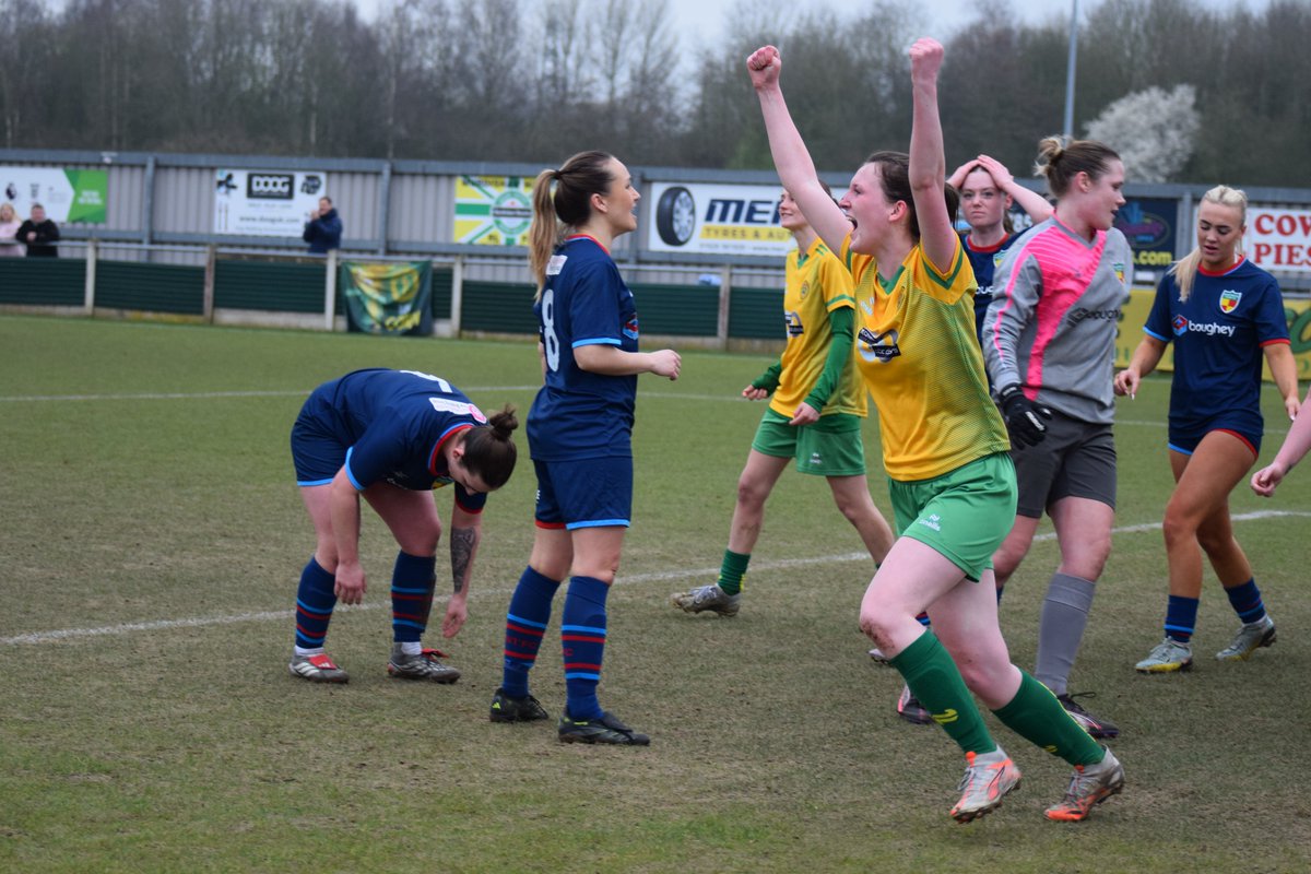 NeilPhilipThor1's tweet photo. A resilient performance from @LinnetsLadiesFC today deprived visitors Nantwich Town the title until another day in a 2-1 home victory. @hergoalmagazine @NWwomen_league @NorthWomens @StealFiveYards https://t.co/NaxIhBTyZY
