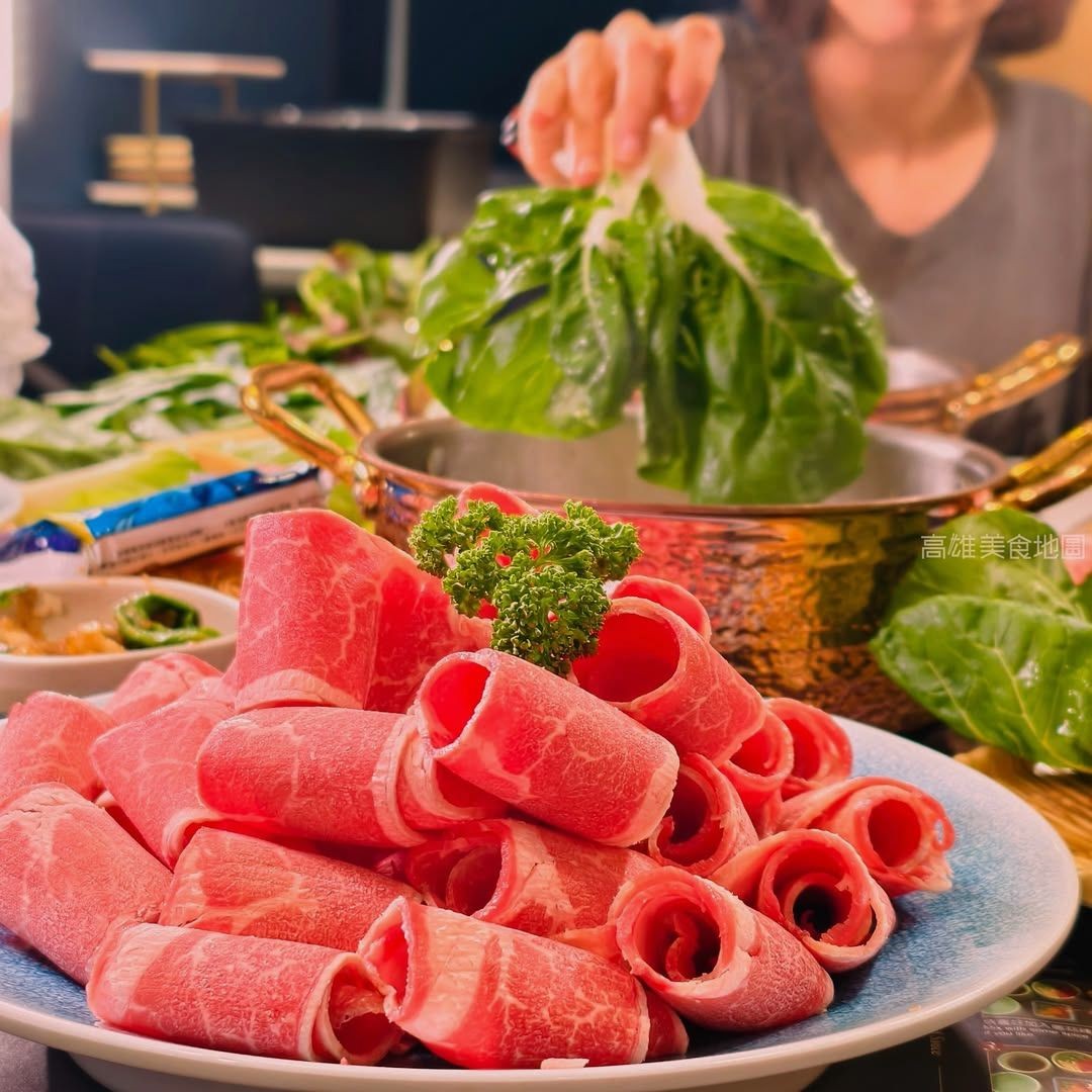 K3k9_'s tweet photo. Every time you eat saladfeels like a celebration，spicy and satisfying到让人停不下来。😈 https://t.co/wUnXURFTGE