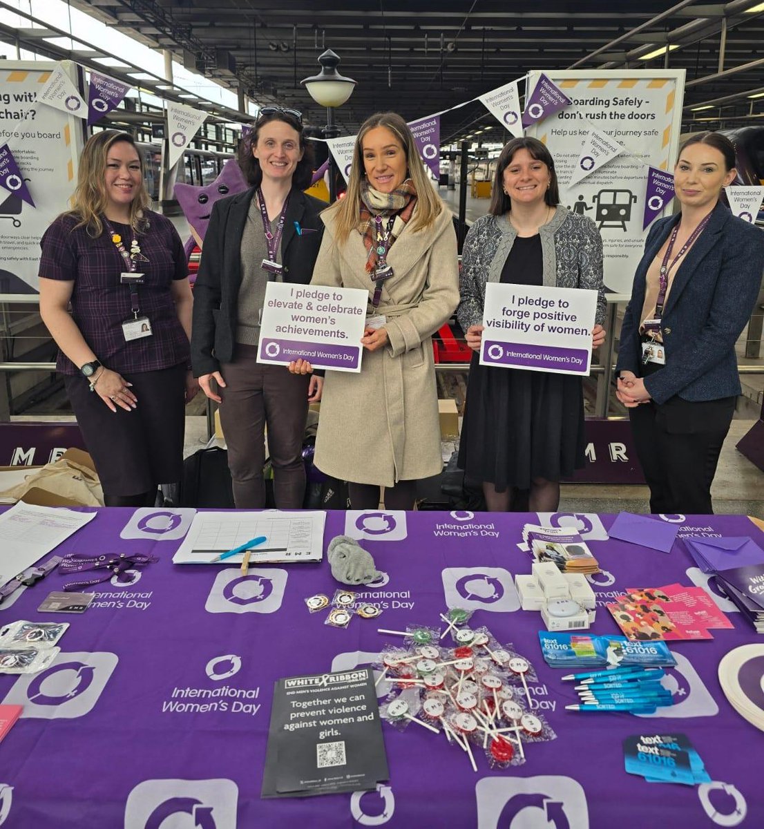 womanstrust's tweet photo. This #InternationalWomensDay we’re proud to collaborate with brilliant partners raising awareness of domestic abuse and women’s mental health.
Thank you to Kensington and Chelsea Foundation, NTT DATA, @EastMidRailway, @thelondonclinic, Marston Holdings and many, many others 💜 https://t.co/RTCr1L3edf