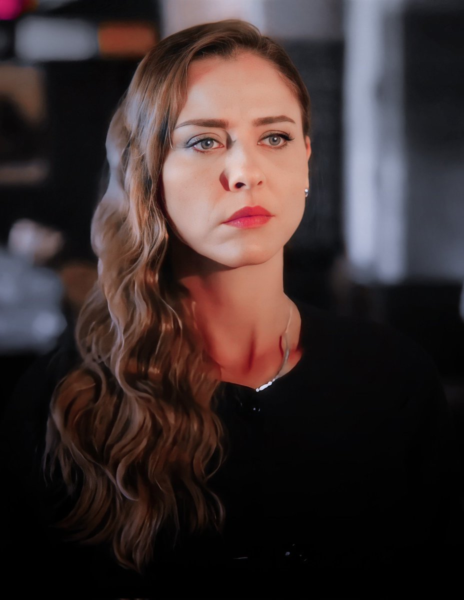 EceUsluFans1974's tweet photo. #EceUslu 🫶🏻 ❤️
#Karagül #SiyahKalp #Zerda #ElvedaDerken https://t.co/da5krlux6Z