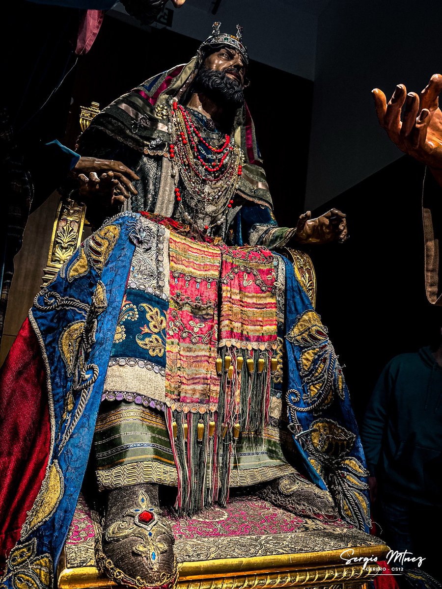 cereroblog's tweet photo. Cayetano
González, maestro de orfebre. El misterio de la @Hdad_Amargura 

#cs12 #TDSCofrade #fotocofrade #Sevillacofrade #Exposicioncofrade https://t.co/WtVgYNzVfq