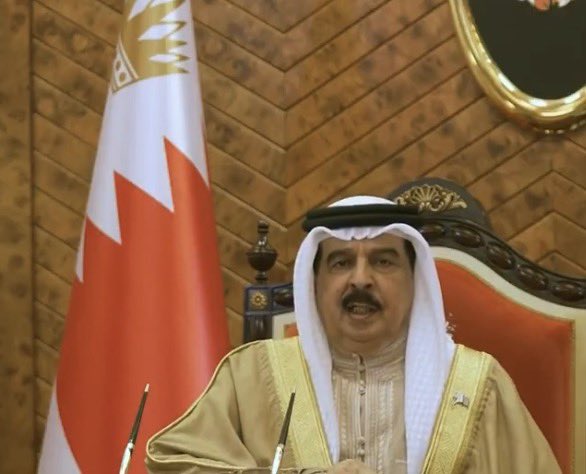 Syrian female fighter tweet media