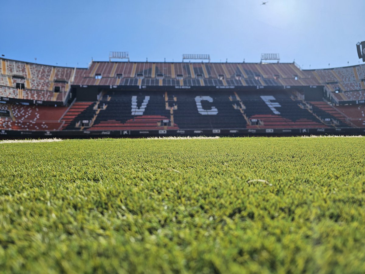 lee Johnson tweet media