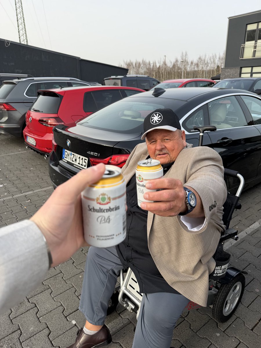 schrammi 🐠 tweet media