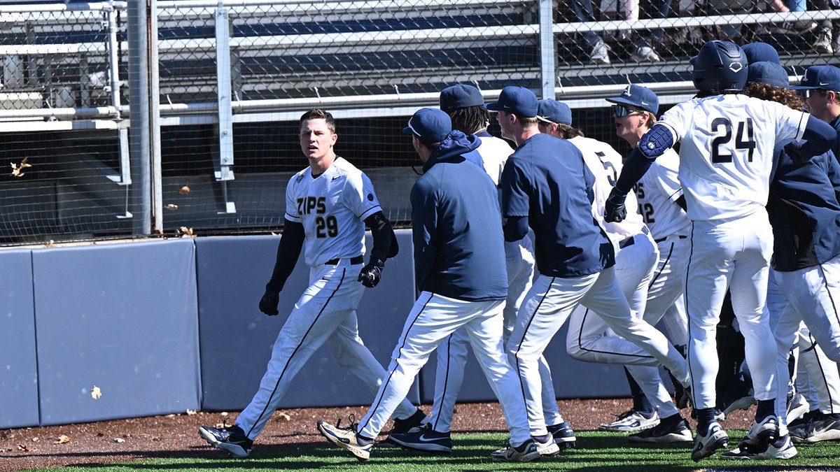 Brady Bowen's Walk-Off Home Run Lifts Akron past Western Michigan, 3-2

🗞️ tinyurl.com/3zrsd9my

#GoZips🦘