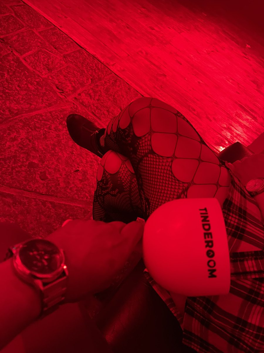 ParejaSW.E&J tweet media