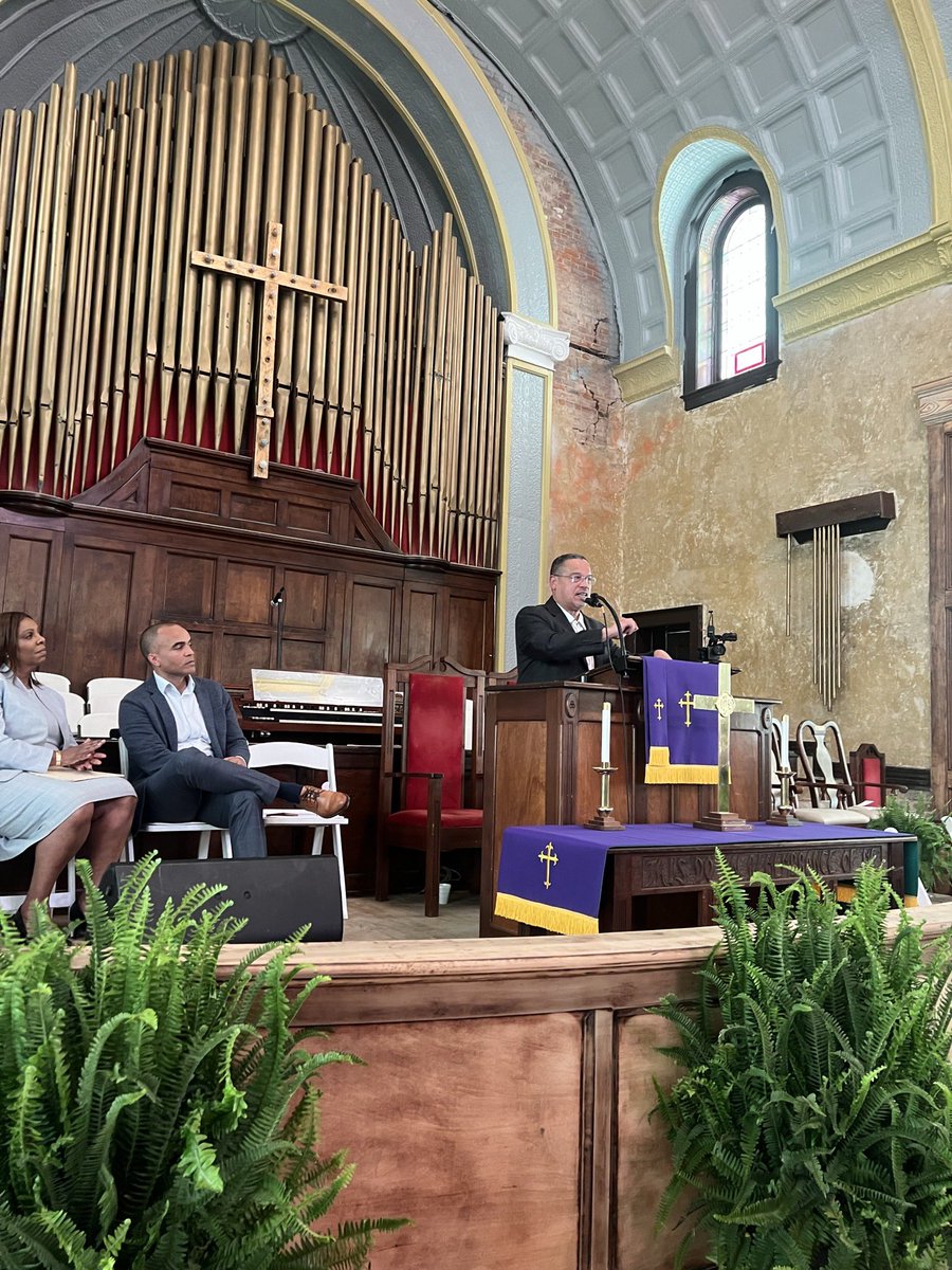 Keith Ellison tweet media