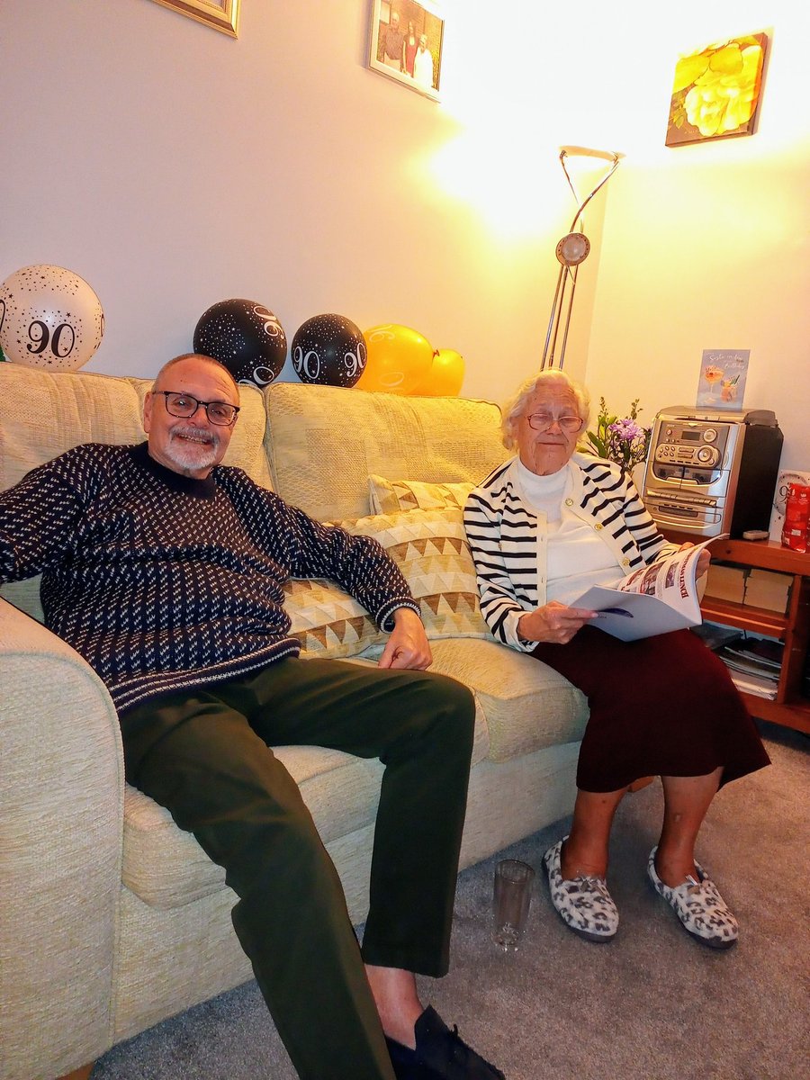 Lynette Perrodow tweet media