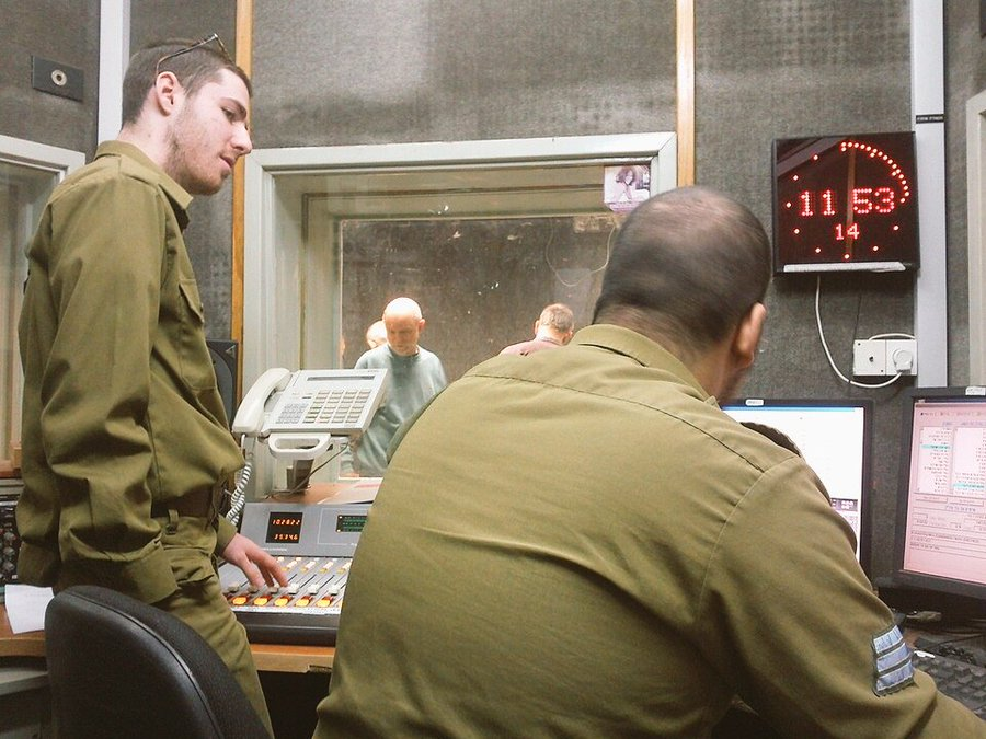 Radio Angkatan Darat Israel mengutip Netanyahu yang mengatakan:

"Setelah kekalahan rezim Iran, Israel akan menetapkan 'kode etik' untuk negara-negara Arab dan Islam terkait persenjataan, keamanan, dan kurikulum pendidikan."

Pernyataan paling berbahaya yang ditujukan kepada