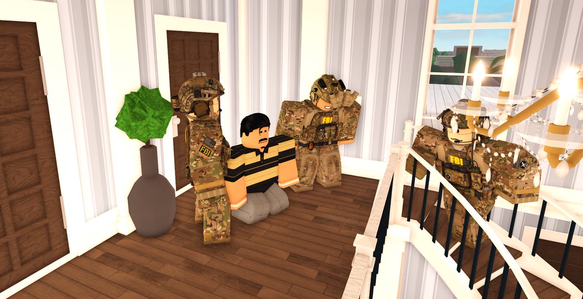 Yesterday in Florida, the FBI captured Bloxquin Guzman Roera, also known as “El Khapo,” who had been on the FBI’s Most Wanted list for months. During the operation, agents seized numerous weapons and large amounts of cash.