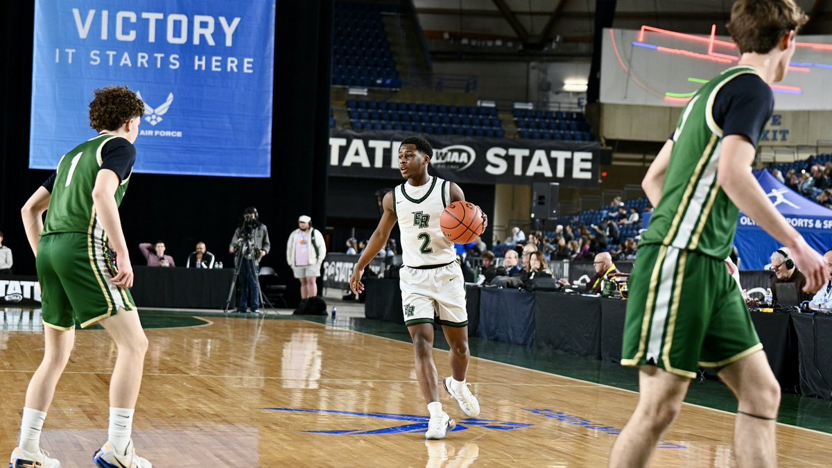 Darius_Alexandr's tweet photo. 22 pts. - 5 reb. in the State Tournament for my final high school game game. https://t.co/wv8Sezgp5D
