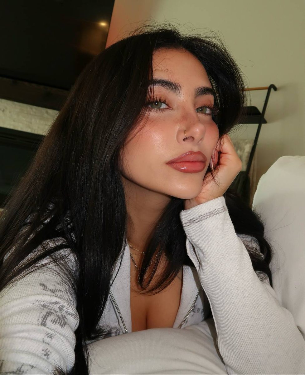 𝒄𝒉𝒂𝒊𖥔 ݁ ˖🛸ᯓ☆ tweet media